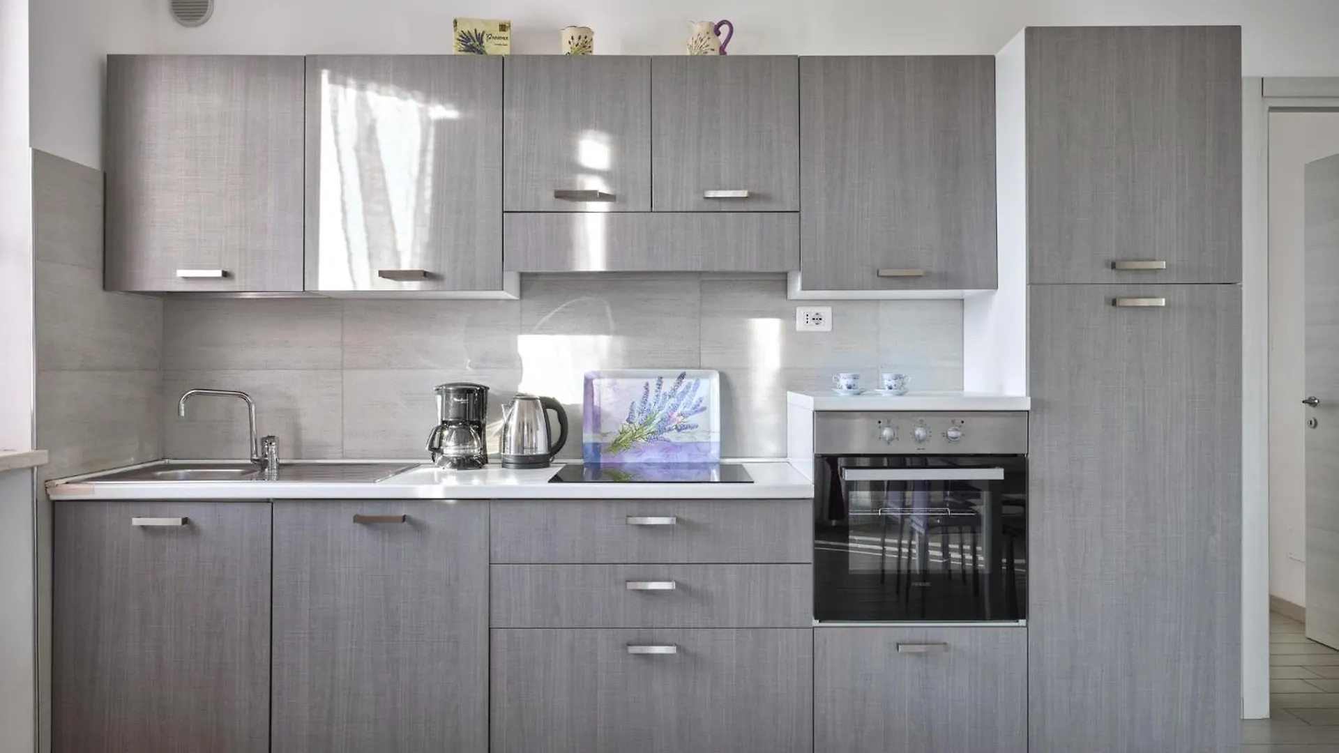 Residenza Pastrengo Apartments - Regarda Travel 0*,  Italien